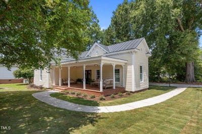/international/us/103-n-mckay-avenue-dunn-nc-110100849846/