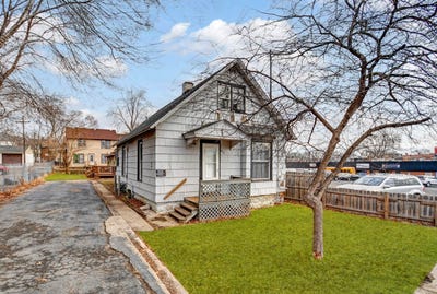 /international/us/417-w-jefferson-street-joliet-il-110119992258/