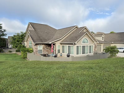 /international/us/403-chateau-place-place-bronston-ky-110097221029/
