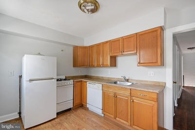 /international/us/2411-w-darby-road-havertown-pa-110104553248/