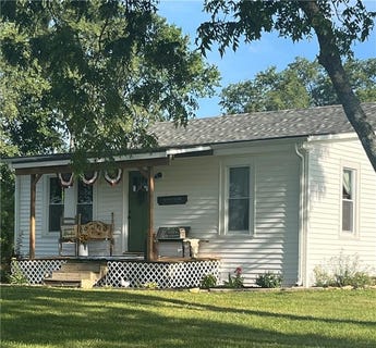 /international/us/1596-haskell-road-williamsburg-ks-110099729365/