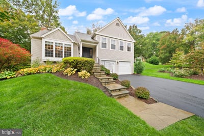 /international/us/8923-triple-ridge-road-fairfax-station-va-110120617075/
