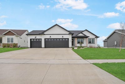 /international/us/2823-arbor-ridge-road-cedar-falls-ia-110099180328/