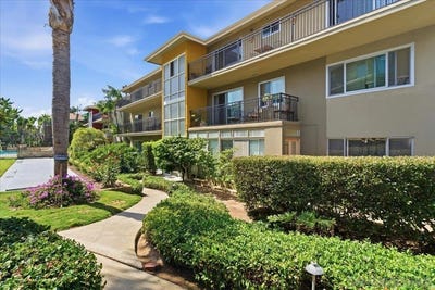 /international/us/5367-la-jolla-la-jolla-ca-110108336332/
