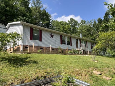 /international/us/1451-birchtree-road-hillsville-va-110100000968/