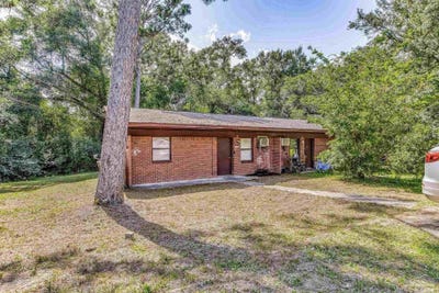 /international/us/1221-lake-dr-cantonment-fl-110101238163/