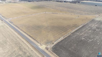 /international/us/463rd-ave-centerville-sd-110106272667/