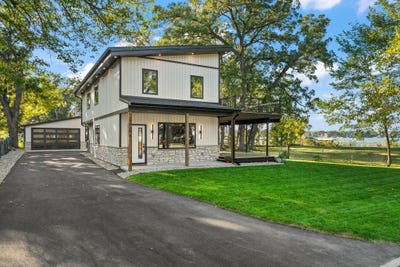 /international/us/14608-dewey-street-cedar-lake-in-110107395589/