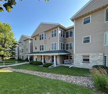 /international/us/711-16th-avenue-unit-u203-grinnell-ia-110100812651/