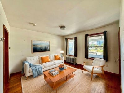 /international/us/18-bigelow-st-quincy-ma-110108383937/