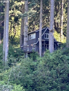 /international/us/3747-s-ten-mile-lake-lakeside-or-110106725513/