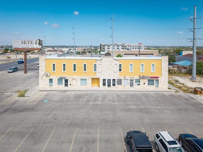 /international/us/1947-n-bedell-del-rio-tx-110120020398/
