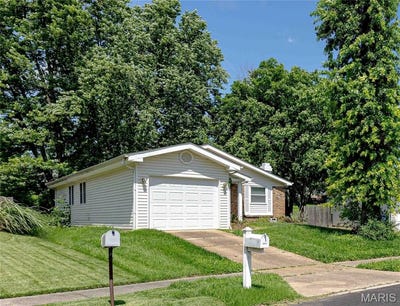 /international/us/2675-lindsay-lane-florissant-mn-110100350832/