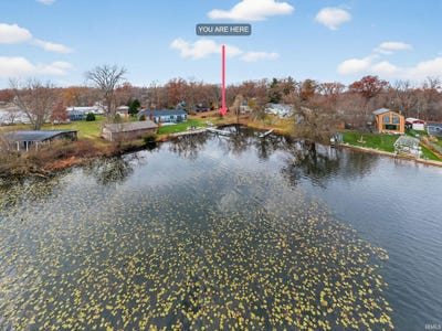 /international/us/8211-n-tippecanoe-drive-walkerton-in-110105919009/