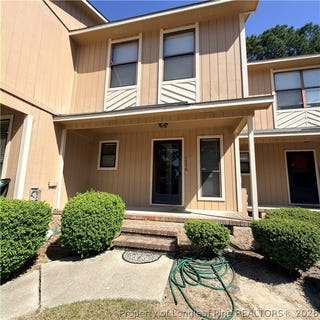 /international/us/1276-n-forest-drive-fayetteville-nc-110107512283/