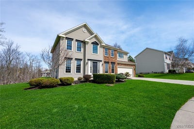 /international/us/61-brook-lane-buffalo-ny-110107629861/
