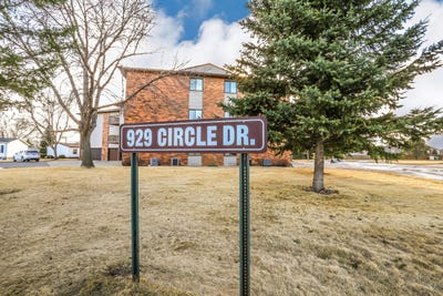 /international/us/929-circle-drive-aberdeen-sd-110106716922/