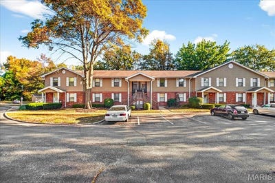 /international/us/1831-new-sun-court-florissant-mn-110106227191/