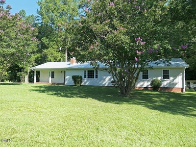 /international/us/1075-manns-chapel-road-pittsboro-nc-110107867191/