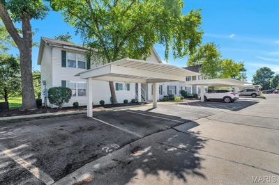 /international/us/27-sugarwood-court-st-peters-mo-110108585923/