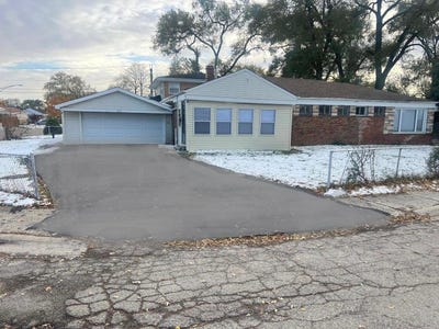 /international/us/4601-w-82nd-street-chicago-il-110105756423/