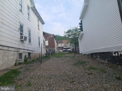 /international/us/614-e-patterson-street-lansford-pa-110099673673/?lang=fr