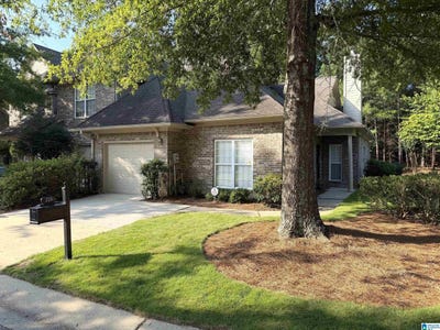 /international/us/225-narrows-reach-birmingham-al-110109774751/