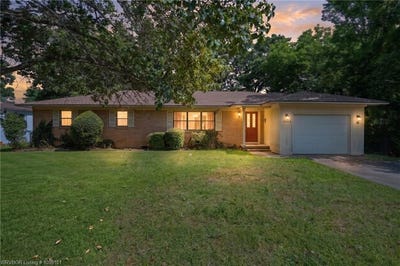 /international/us/3823-dallas-st-fort-smith-ar-110108130190/
