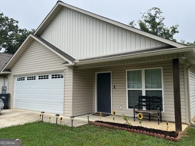 /international/us/329-almon-street-heflin-al-110101292978/