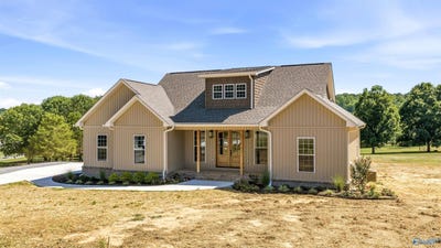 /international/us/624-alabama-highway-79-scottsboro-al-110106504508/