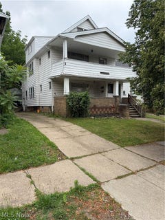 /international/us/1594-victoria-avenue-lakewood-oh-110109302433/