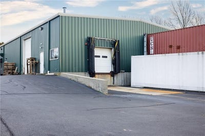 /international/us/1079-aquidneck-avenue-middletown-ri-110104514844/