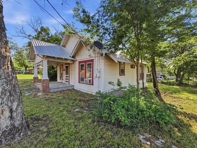 /international/us/908-s-rice-street-hamilton-tx-110107638609/