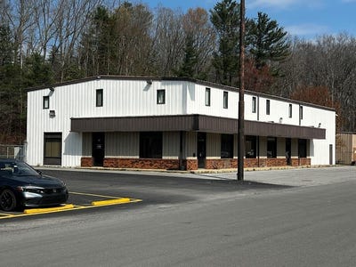 /international/us/119-appalachian-drive-beckley-wv-110098681934/