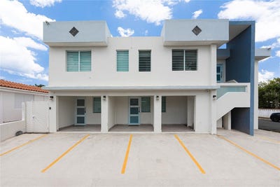 /international/us/r1491-paseo-dulcemar-levittown-lakes-toa-baja-pr-110108229762/