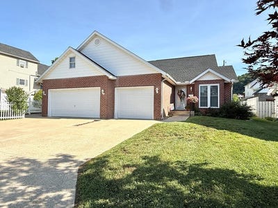 /international/us/4251-spruce-street-new-boston-oh-110108387632/