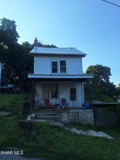 /international/us/1318-14th-avenue-altoona-pa-110101504269/