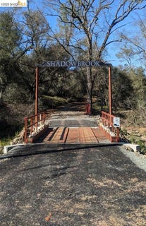 /international/us/4095-green-valley-rd-rescue-ca-110107459442/