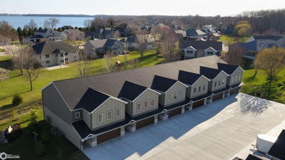 /international/us/103-stonebrook-court-clear-lake-ia-110120557813/