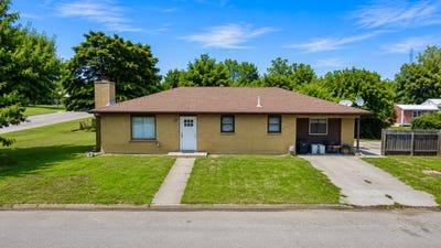 /international/us/212-w-ash-street-minneola-ks-110108505093/