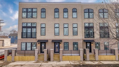 /international/us/4703-bridge-avenue-cleveland-oh-110107416687/