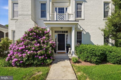 /international/us/20729-red-cedar-drive-leesburg-va-110107778100/