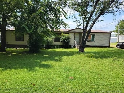 /international/us/525-sw-3rd-street-krebs-ok-110105798463/