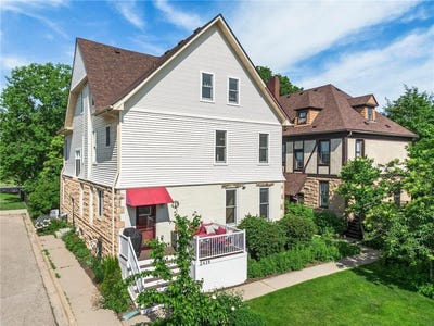 /international/us/2439-park-avenue-minneapolis-mn-110108576533/