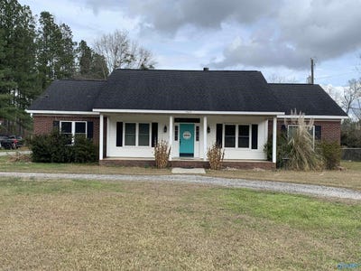 /international/us/15635-brady-road-n-bay-minette-al-110097324020/