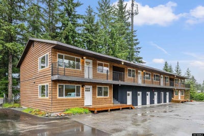 /international/us/8760-trinity-drive-juneau-ak-110100896197/
