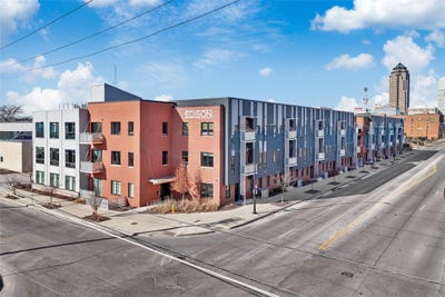 /international/us/450-sw-7th-street-des-moines-ia-110107503800/