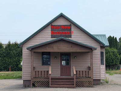 /international/us/1155-4th-ave-s-park-falls-wi-110107478064/