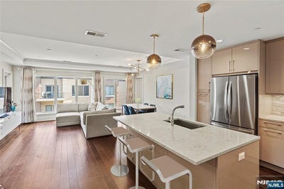 /international/us/150-henley-place-405-weehawken-nj-110101548930/?lang=en