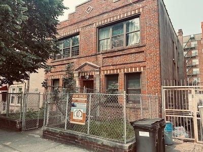 /international/us/1429-leland-avenue-bronx-ny-110104222770/